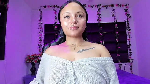 Snapshot of sweelanna__ chatting on 02-06-26, 01:43 sweelanna online show from 02-06-26, 01:43