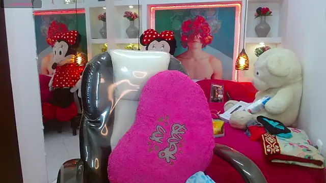 Snapshot of lorenapinto chatting on 02-25-25, 09:57 lorenapinto online show from 02-25-25, 09:57