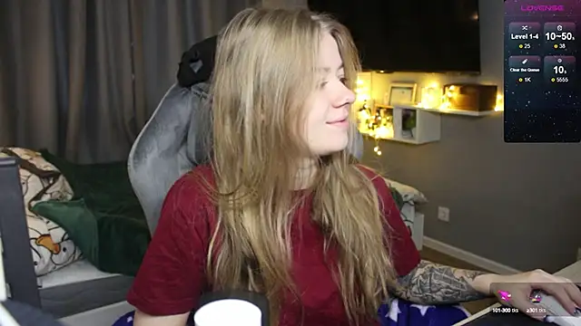 candy maggie online show from 12-28-24, 09:09