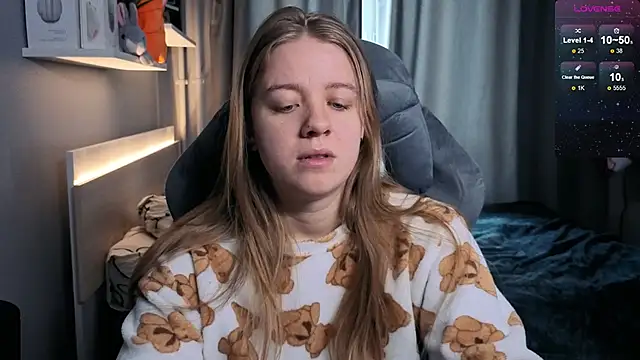 candy maggie online show from 03-18-25, 09:42