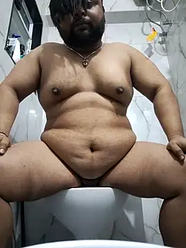 Snapshot of julywwrt chatting on 03-01-26, 06:04 julywwrt online show from 03-01-26, 06:04