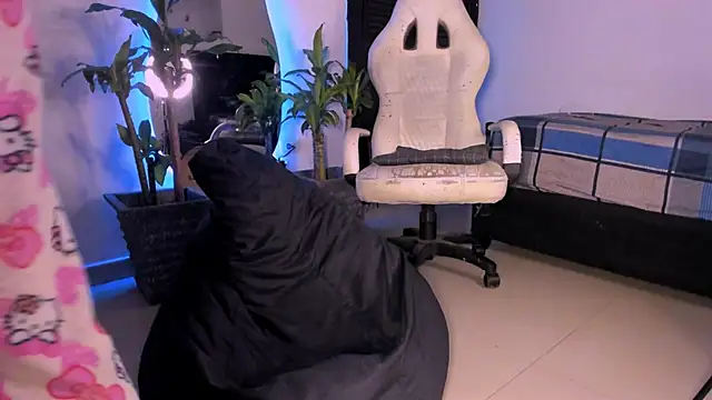 Young laroi online show from 01-05-25, 12:09