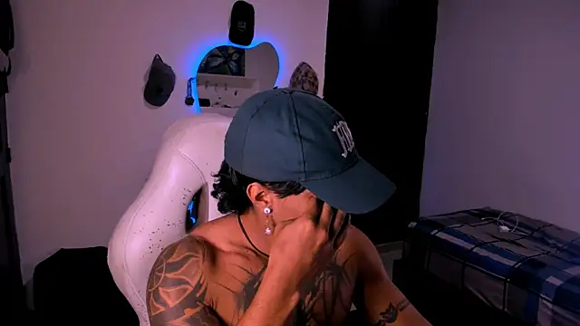 Young laroi online show from 01-07-25, 03:57