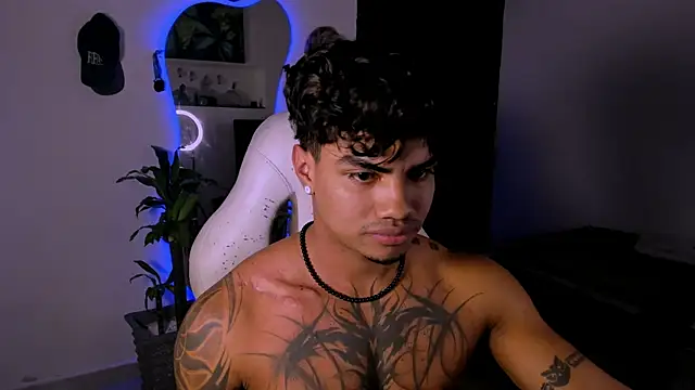 Young laroi online show from 02-03-25, 03:53