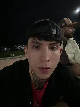 Snapshot of _Tomy08calderon chatting on 02-22-25, 03:34  Tomy08calderon online show from 02-22-25, 03:34