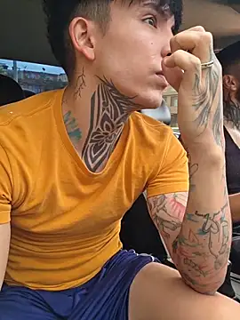 Snapshot of _Tomy08calderon chatting on 10-03-25, 06:38  Tomy08calderon online show from 10-03-25, 06:38