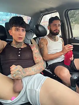 Snapshot of _Tomy08calderon chatting on 10-17-25, 06:21  Tomy08calderon online show from 10-17-25, 06:21