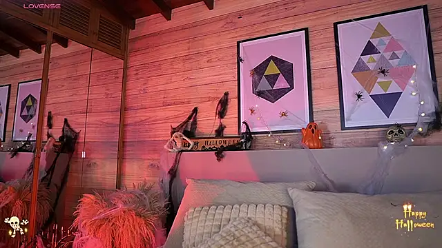 Snapshot of AmmyScott chatting on 10-31-25, 11:17 AmmyScott online show from 10-31-25, 11:17