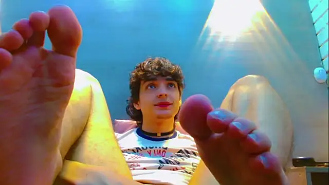 Sr BonnyEthan online show from 12-20-25, 02:02