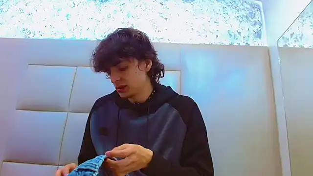 Sr BonnyEthan online show from 02-17-26, 01:07