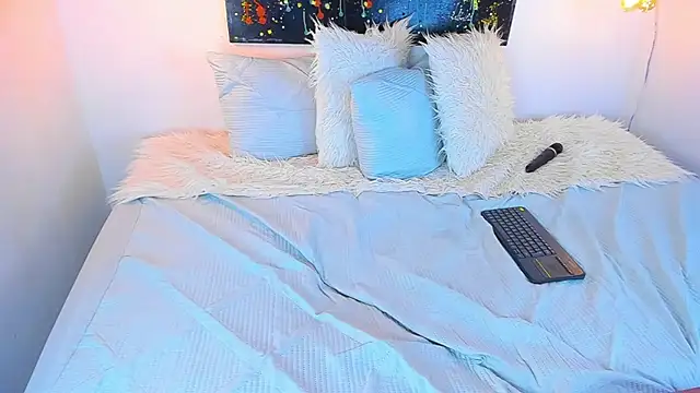 Snapshot of cloe_bridgee chatting on 12-22-24, 09:22 cloe bridgee online show from 12-22-24, 09:22