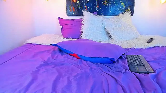 Snapshot of cloe_bridgee chatting on 01-04-25, 03:07 cloe bridgee online show from 01-04-25, 03:07