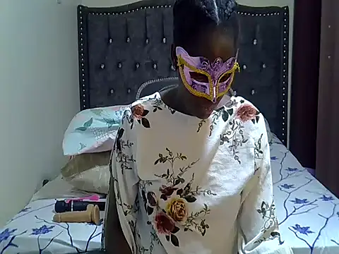 QueenJelly Sexy online show from 02-26-25, 11:37