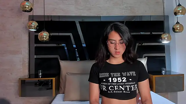 DaraBeckett online show from 09-19-25, 12:17