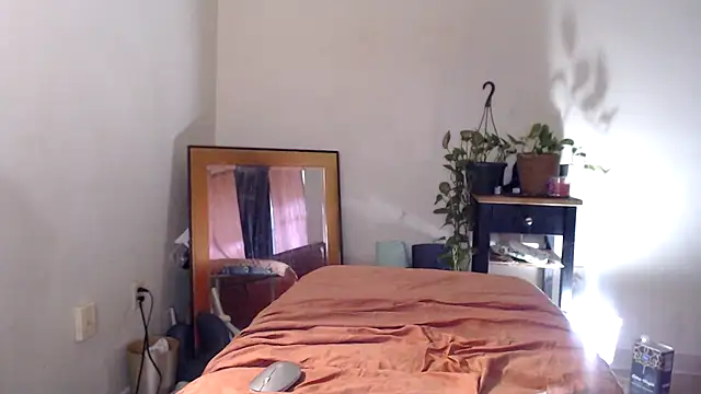 Snapshot of vixenpaisley2 chatting on 12-28-24, 12:47 vixenpaisley2 online show from 12-28-24, 12:47