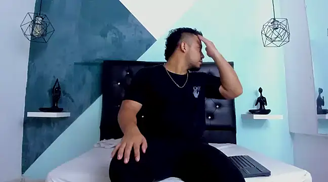 BrianMalonee online show from 01-22-25, 01:32