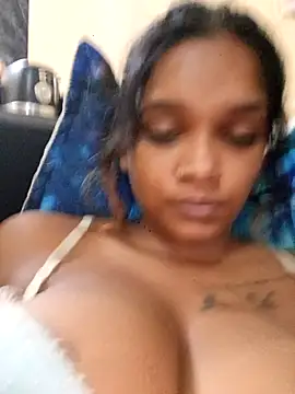 Indianqueen03 online show from 02-02-26, 07:12