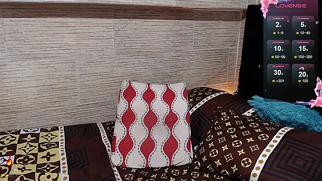 pretty cristal69 online show from 10-09-25, 11:52