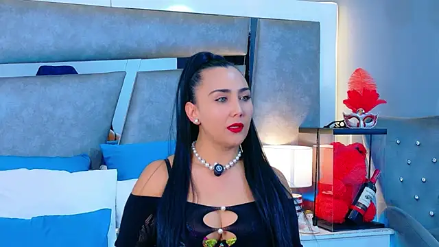 Evangeline Taylorr online show from 10-21-25, 02:40