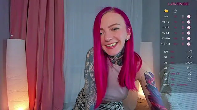 Roxy      online show from 03-16-25, 08:32