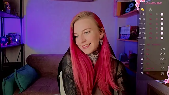 Roxy      online show from 10-04-25, 08:40