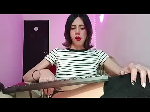 lucydreamm online show from 09-21-25, 01:29