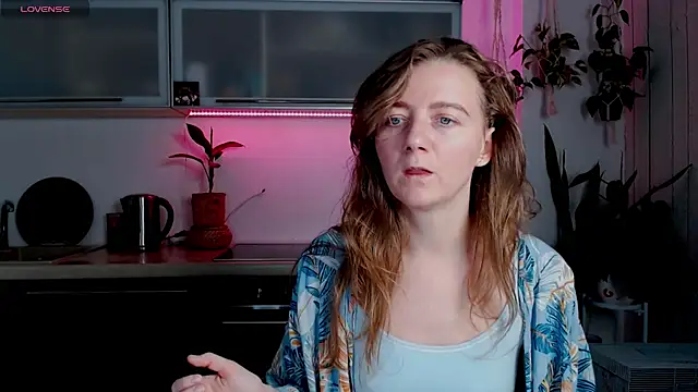 Elly Helly online show from 11-05-25, 08:42