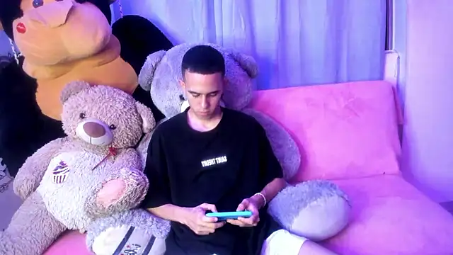 isaaclatino online show from 01-14-26, 03:34