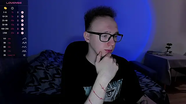 Snapshot of Alex_silents chatting on 01-07-25, 01:03 Alex silents online show from 01-07-25, 01:03