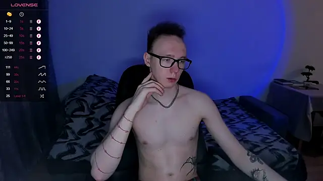 Snapshot of Alex_silents chatting on 01-14-25, 01:49 Alex silents online show from 01-14-25, 01:49