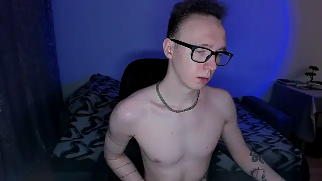 Snapshot of Alex_silents chatting on 01-14-25, 04:50 Alex silents online show from 01-14-25, 04:50