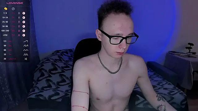 Snapshot of Alex_silents chatting on 01-16-25, 10:53 Alex silents online show from 01-16-25, 10:53