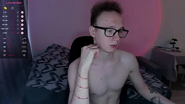 Snapshot of Alex_silents chatting on 01-28-25, 10:34 Alex silents online show from 01-28-25, 10:34