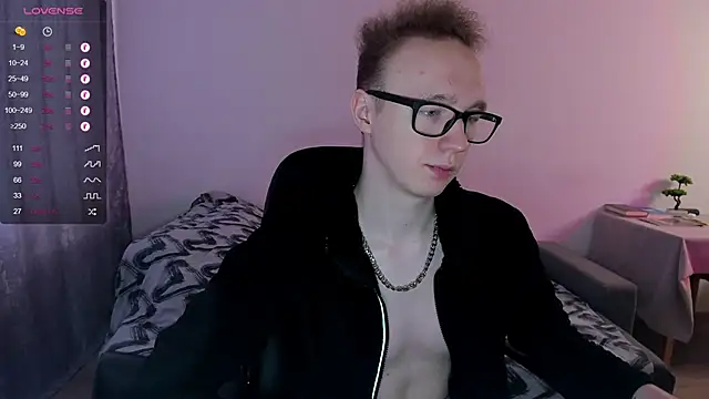 Snapshot of Alex_silents chatting on 01-29-25, 10:48 Alex silents online show from 01-29-25, 10:48