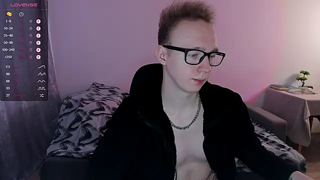 Snapshot of Alex_silents chatting on 01-30-25, 11:11 Alex silents online show from 01-30-25, 11:11