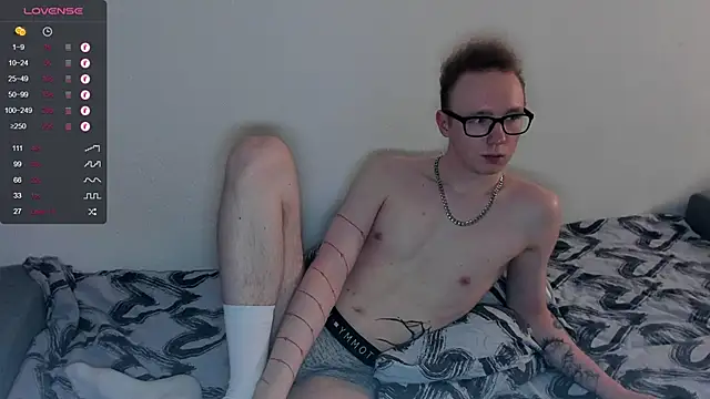 Snapshot of Alex_silents chatting on 02-10-25, 01:22 Alex silents online show from 02-10-25, 01:22