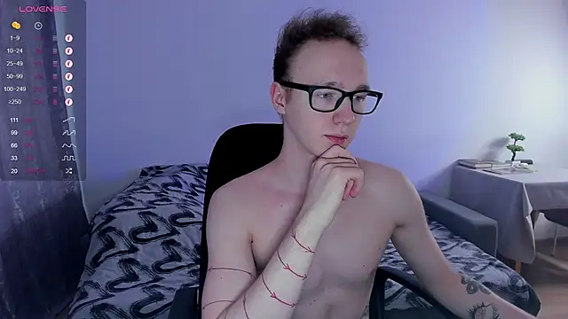 Snapshot of Alex_silents chatting on 02-27-25, 12:23 Alex silents online show from 02-27-25, 12:23