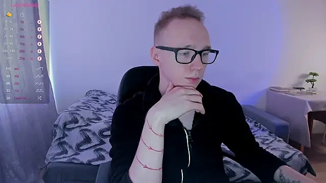 Snapshot of Alex_silents chatting on 03-05-25, 10:00 Alex silents online show from 03-05-25, 10:00