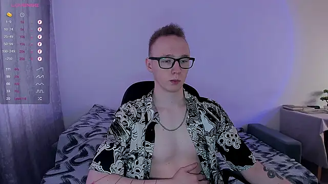 Snapshot of Alex_silents chatting on 03-10-25, 10:37 Alex silents online show from 03-10-25, 10:37