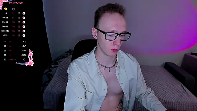 Snapshot of Alex_silents chatting on 09-23-25, 12:08 Alex silents online show from 09-23-25, 12:08