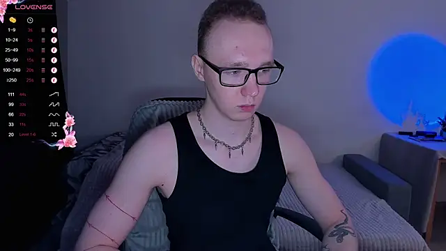 Alex silents online show from 11-19-25, 01:22