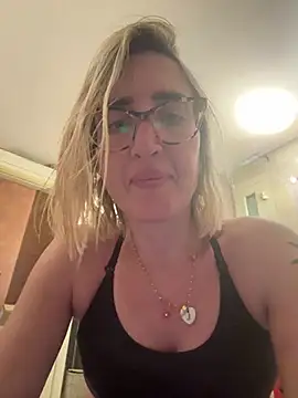 casalinga88 online show from 03-14-25, 05:57