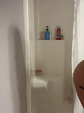 Snapshot of SashaBaby69 chatting on 01-25-25, 10:18 SashaBaby69 online show from 01-25-25, 10:18