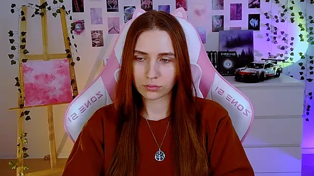 AliceCharmy online show from 01-28-25, 10:56