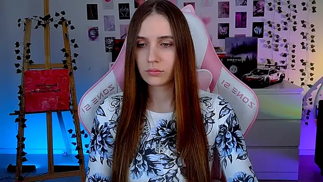 AliceCharmy online show from 09-13-25, 12:49