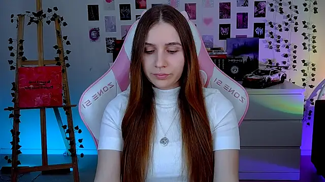 AliceCharmy online show from 09-19-25, 10:05