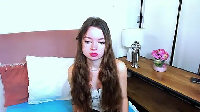 GraceLips online show from 03-03-25, 08:38