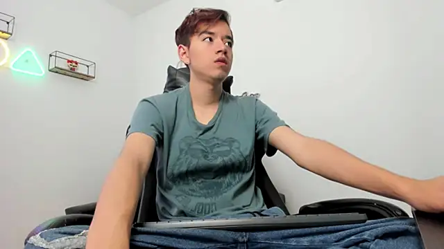 bunny maxi online show from 11-26-25, 12:39