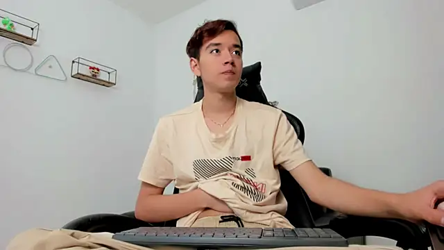 bunny maxi online show from 11-29-25, 12:41