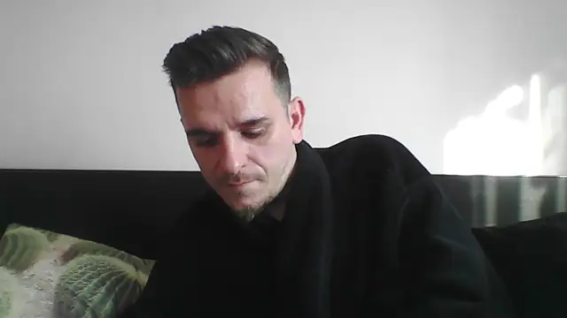 Huge cock22cm online show from 03-10-25, 01:43